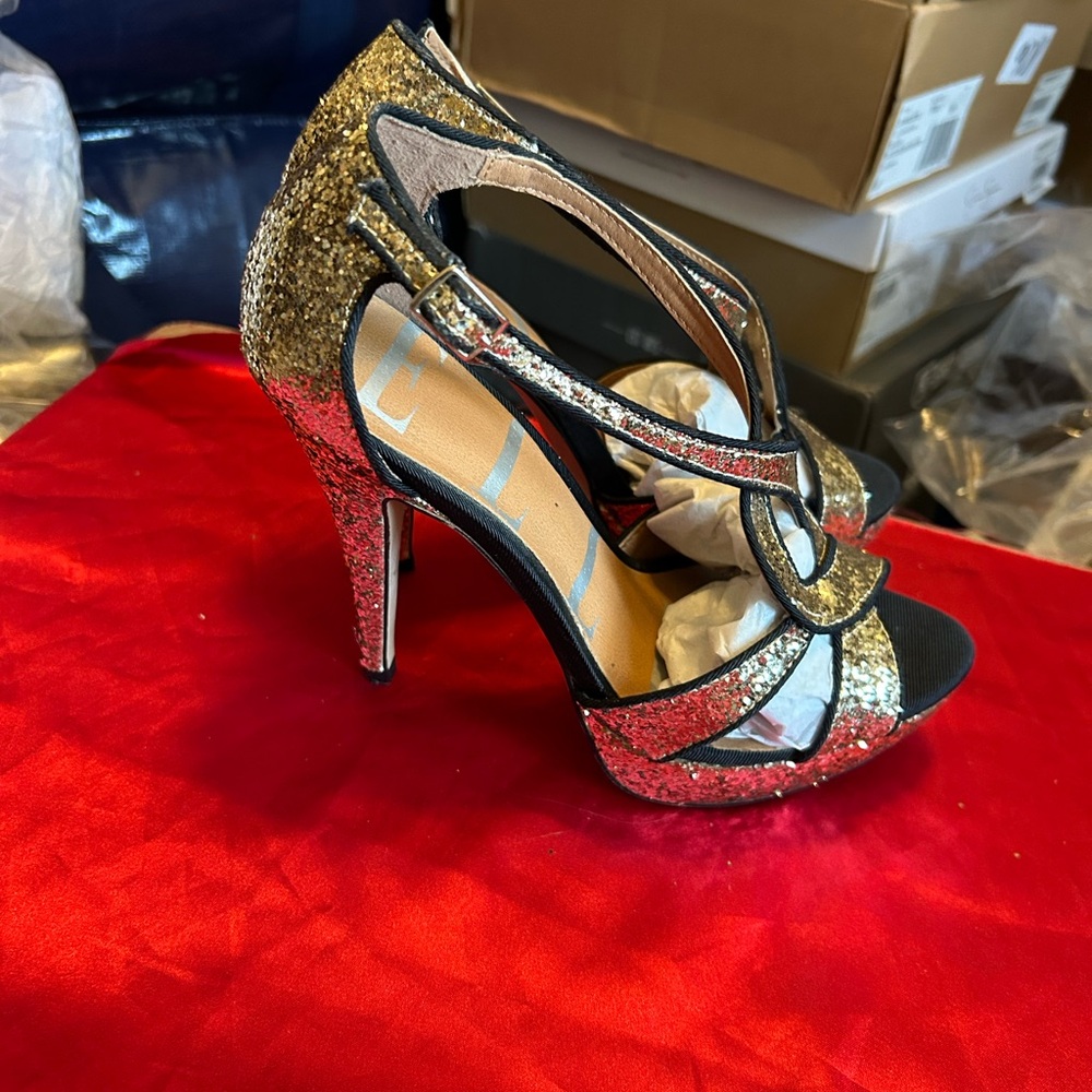 Elle Black and Gold Glitter Heels store return